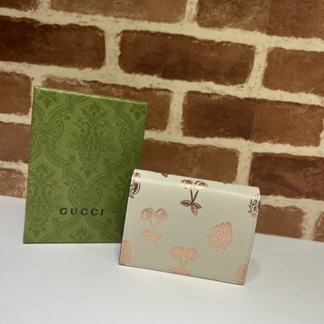 Gucci〔GGマーモント〕ベリー カードケース ウォレット ‎456126