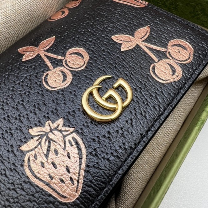 Gucci〔GGマーモント〕ベリー カードケース ウォレット ‎456126