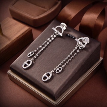 Hermes エルメス ・スタッドピアス イヤリング