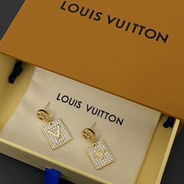 Louis Vuittonルイ ・スタッドピアス イヤリング Louis Vuittonルイ ・スタッドピアス イヤリング