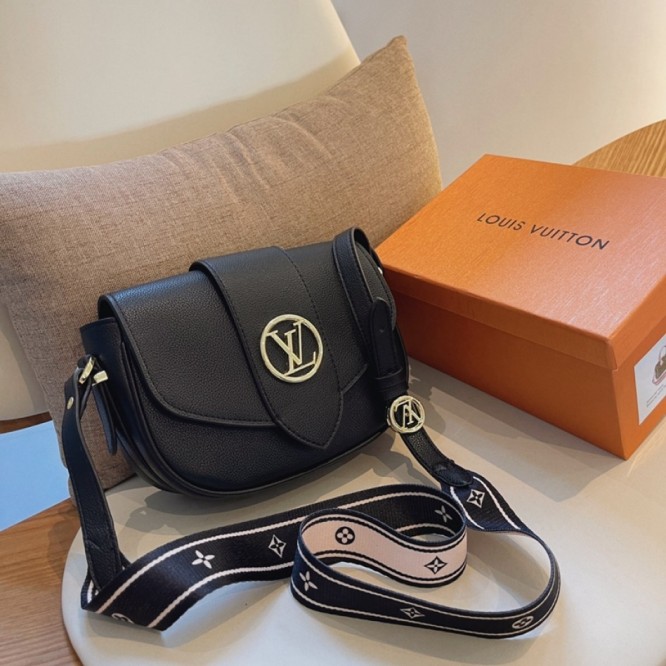 【Louis　Vuitton】LVポンヌフ・ソフト　PMM58964