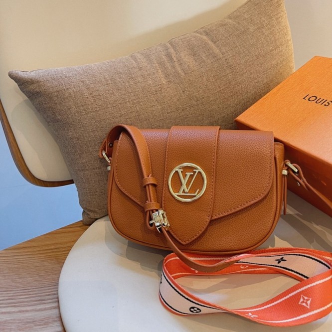 【Louis　Vuitton】LVポンヌフ・ソフト　PMM58964