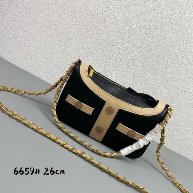 【CHANEL】 フラップバッグ ラムスキン ク