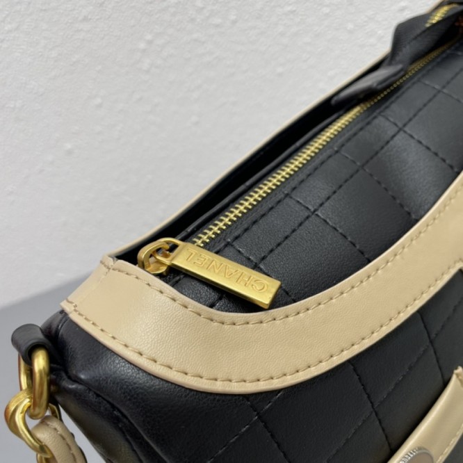 【CHANEL】 フラップバッグ ラムスキン ク