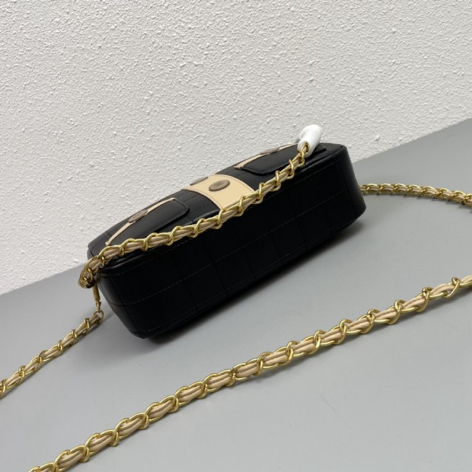 【CHANEL】 フラップバッグ ラムスキン ク