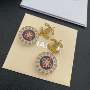 Chanel・ シャネルスタッドピアス イヤリング