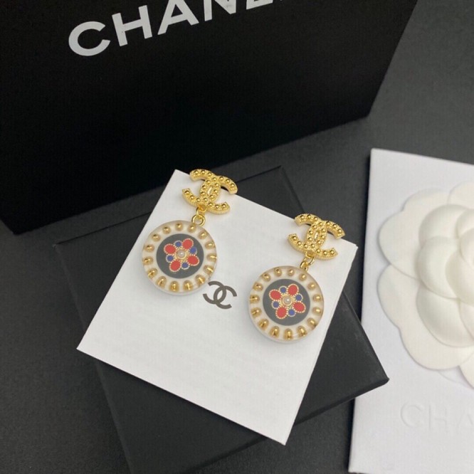 Chanel・ シャネルスタッドピアス イヤリング