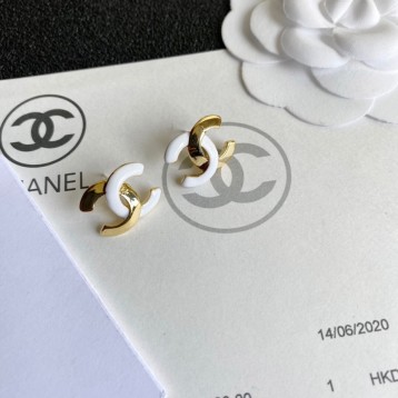 Chanel・ シャネルスタッドピアス イヤリング