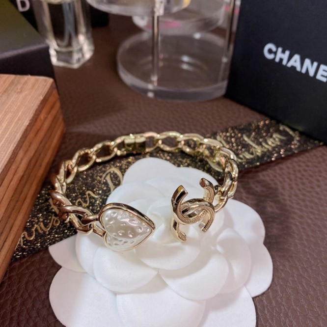 Chanel・ シャネルブレスレット