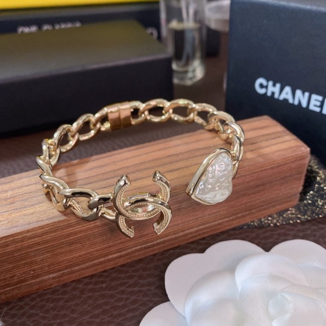 Chanel・ シャネルブレスレット