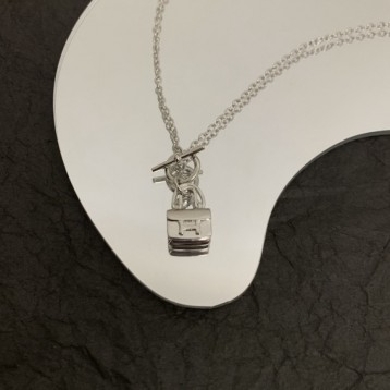 Hermes エルメス ・ネックレス Hermes エルメス ・ネックレス