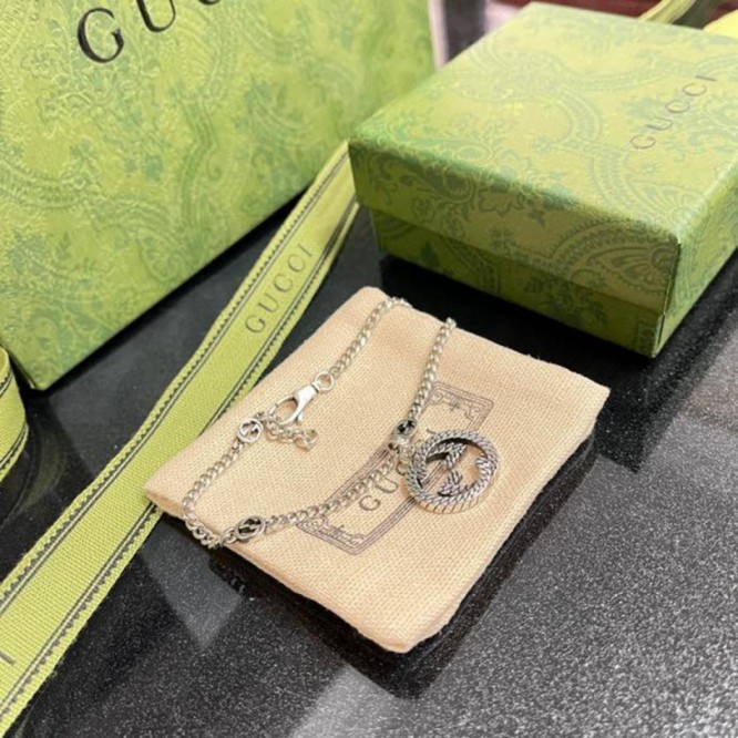 【GUCCIグッチ】インターロッキング G シルバー ブレスレッド