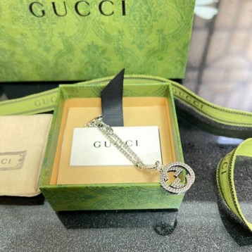【GUCCIグッチ】インターロッキング G シルバー ブレスレッド