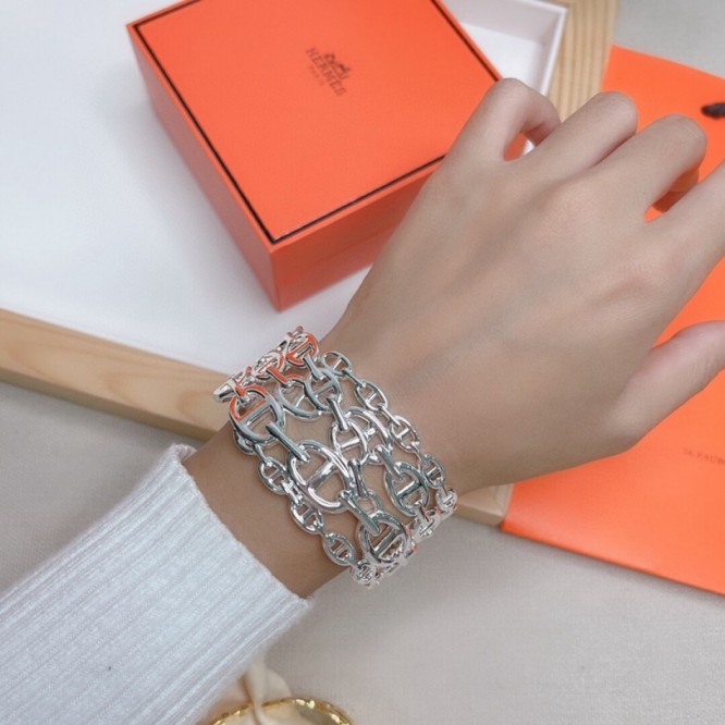 Hermes エルメス ・ブレスレット     