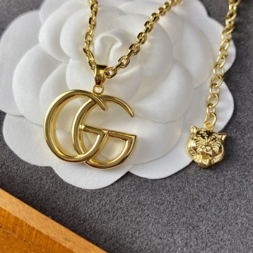 GUCCI インターロッキングG シルバー ネックレス
