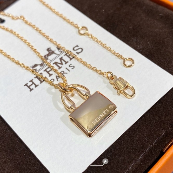 Hermes エルメス ・ネックレス