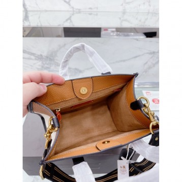Coachコーチ・最新なクラシック ショルダーバッグ 手提げ袋 肩掛け Coachコーチ・最新なクラシック ショルダーバッグ 手提げ袋 肩掛け