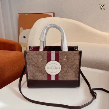 Coachコーチ・最新なクラシック ショルダーバッグ 手提げ袋 肩掛け