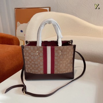 Coachコーチ・最新なクラシック ショルダーバッグ 手提げ袋 肩掛け