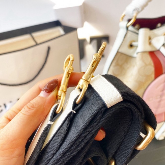 Coachコーチ・最新なクラシック ショルダーバッグ 手提げ袋 肩掛け