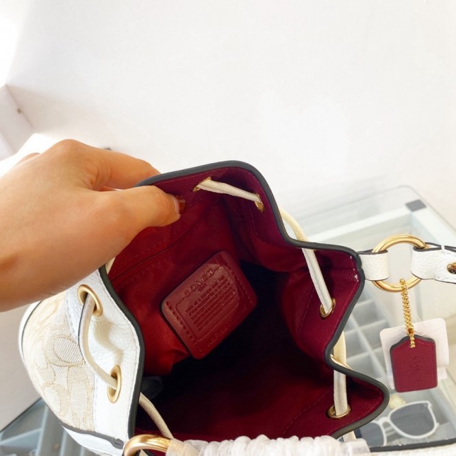 Coachコーチ・最新なクラシック ショルダーバッグ 手提げ袋 肩掛け