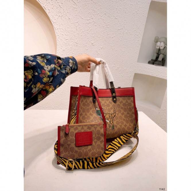 Coachコーチ・トートバッグ