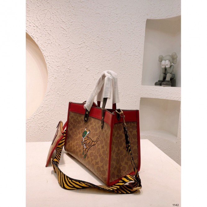 Coachコーチ・トートバッグ