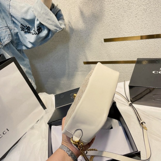 Coachコーチ・最新なクラシック ショルダーバッグ 手提げ袋 肩掛け