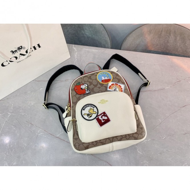 Coachコーチ・コーチ のバックパック
