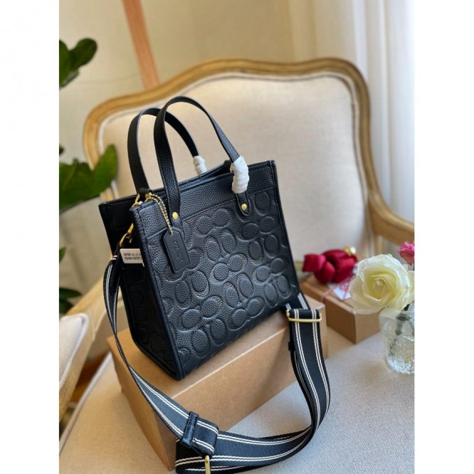 Coachコーチ・トートバッグ