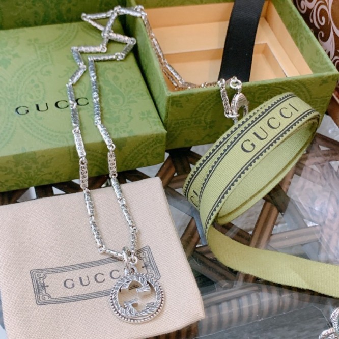 GUCCI ネックレス シルバー ユニセックス