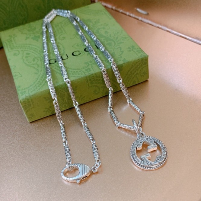 GUCCI ネックレス シルバー ユニセックス
