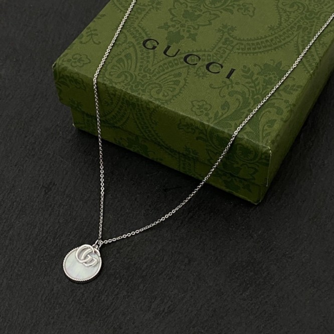 GUCCI ネックレス シルバー ユニセックス