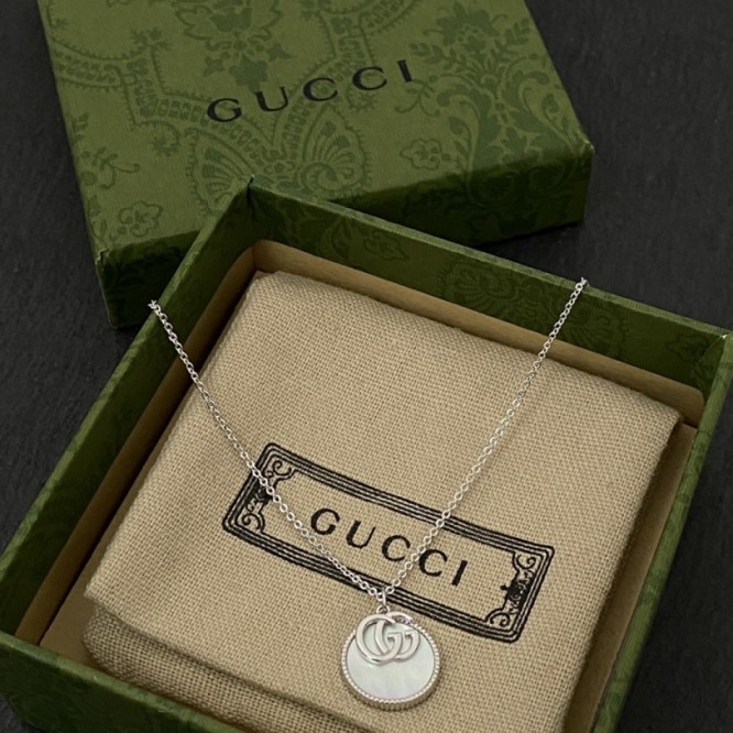 GUCCI ネックレス シルバー ユニセックス