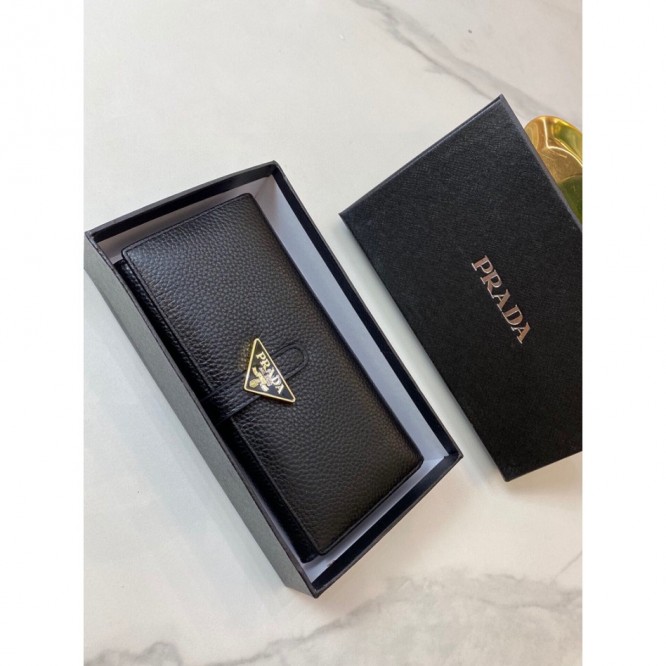 PRADA・レザー コンチネンタルウォレット 財布 ファスナー 長財布