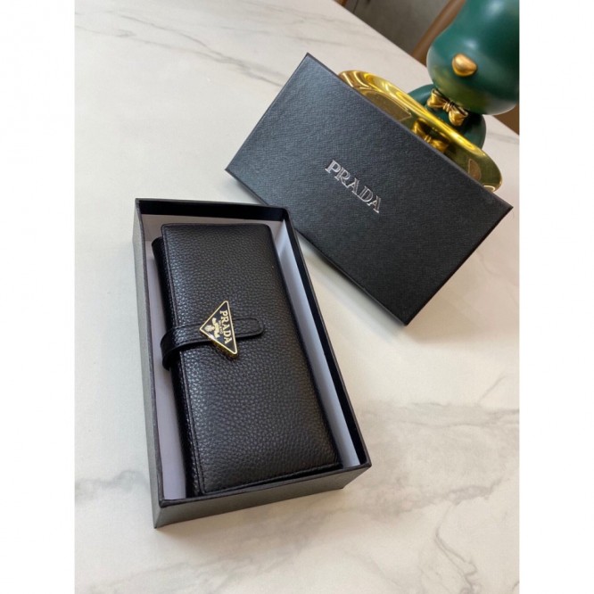 PRADA・レザー コンチネンタルウォレット 財布 ファスナー 長財布