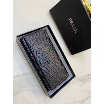 PRADA・レザー コンチネンタルウォレット 財布 ファスナー 長財布 PRADA・レザー コンチネンタルウォレット 財布 ファスナー 長財布