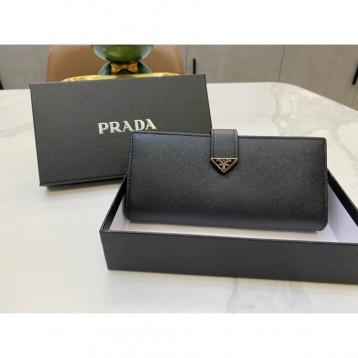 PRADA・レザー コンチネンタルウォレット 財布 ファスナー 長財布