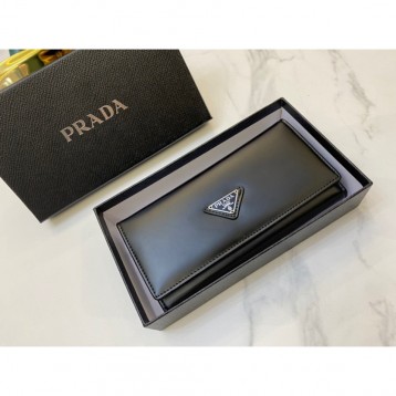 PRADA・レザー コンチネンタルウォレット 財布 ファスナー 長財布
