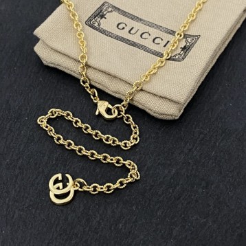 GUCCI インターロッキングG シルバー ネックレス GUCCI インターロッキングG シルバー ネックレス