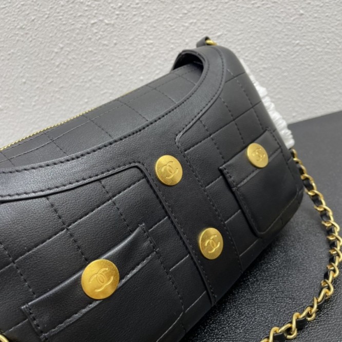 【CHANEL】 フラップバッグ ラムスキン ク