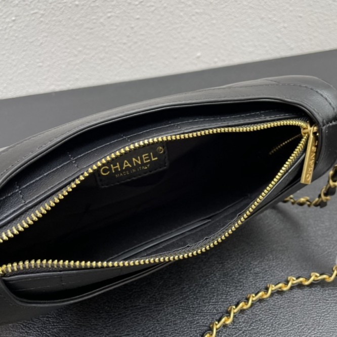 【CHANEL】 フラップバッグ ラムスキン ク