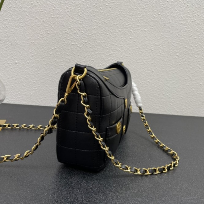【CHANEL】 フラップバッグ ラムスキン ク