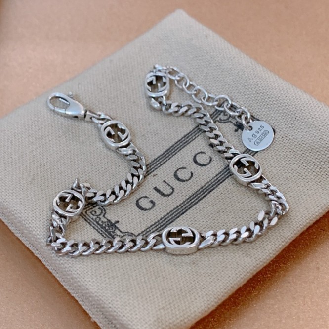 【GUCCIグッチ】インターロッキング G シルバー ブレスレッド