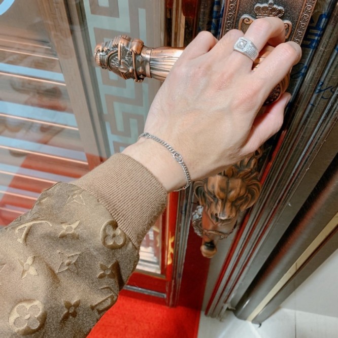 【GUCCIグッチ】インターロッキング G シルバー ブレスレッド