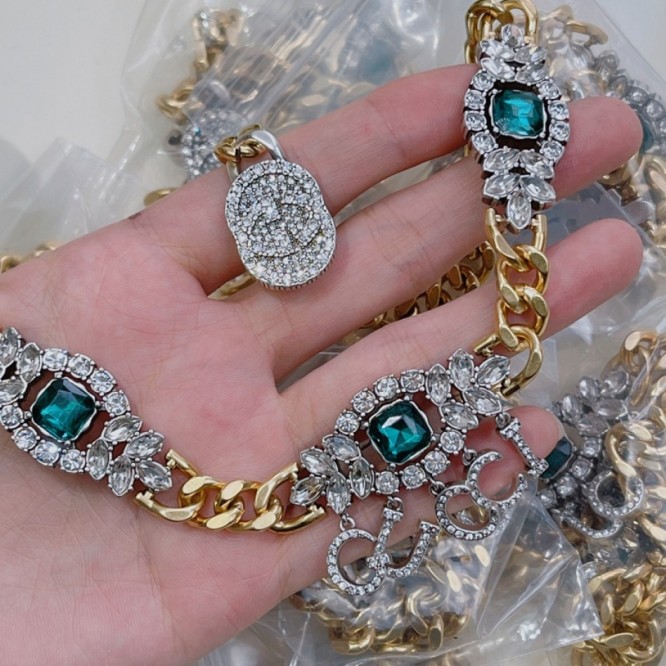 GUCCI インターロッキングG シルバー ネックレス