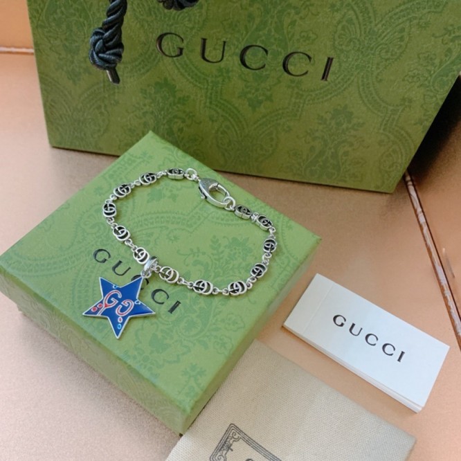 【GUCCIグッチ】インターロッキング G シルバー ブレスレッド