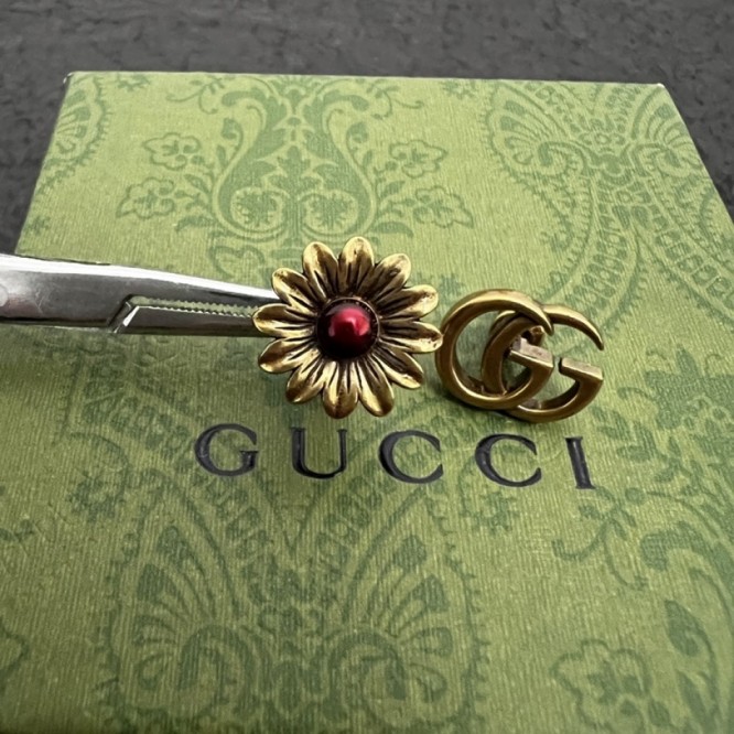 【GUCCIグッチ】ダブルG イヤリング