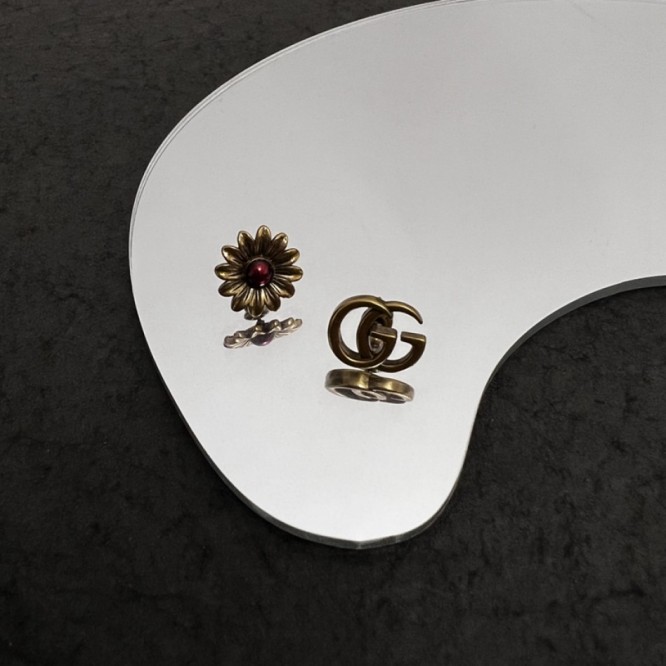 【GUCCIグッチ】ダブルG イヤリング