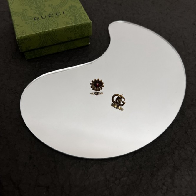 【GUCCIグッチ】ダブルG イヤリング